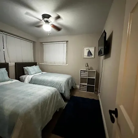 Family Haven With Spacious Yard